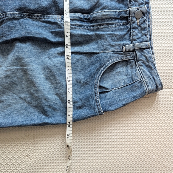 Vintage Guess blue jean skirt - Picture 8 of 9